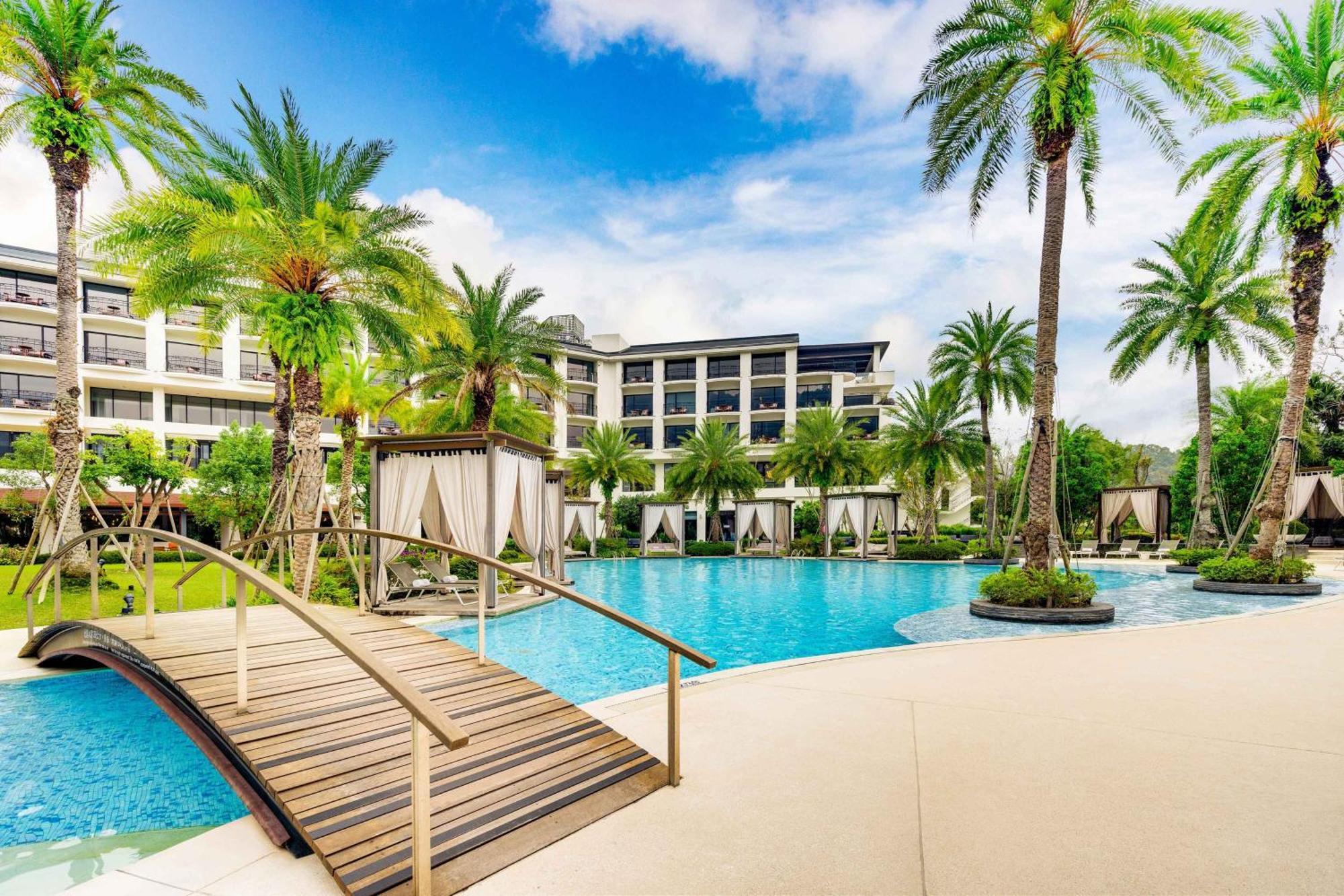 דאשי The Westin Tashee Resort, Taoyuan מראה חיצוני תמונה The pool at the hotel