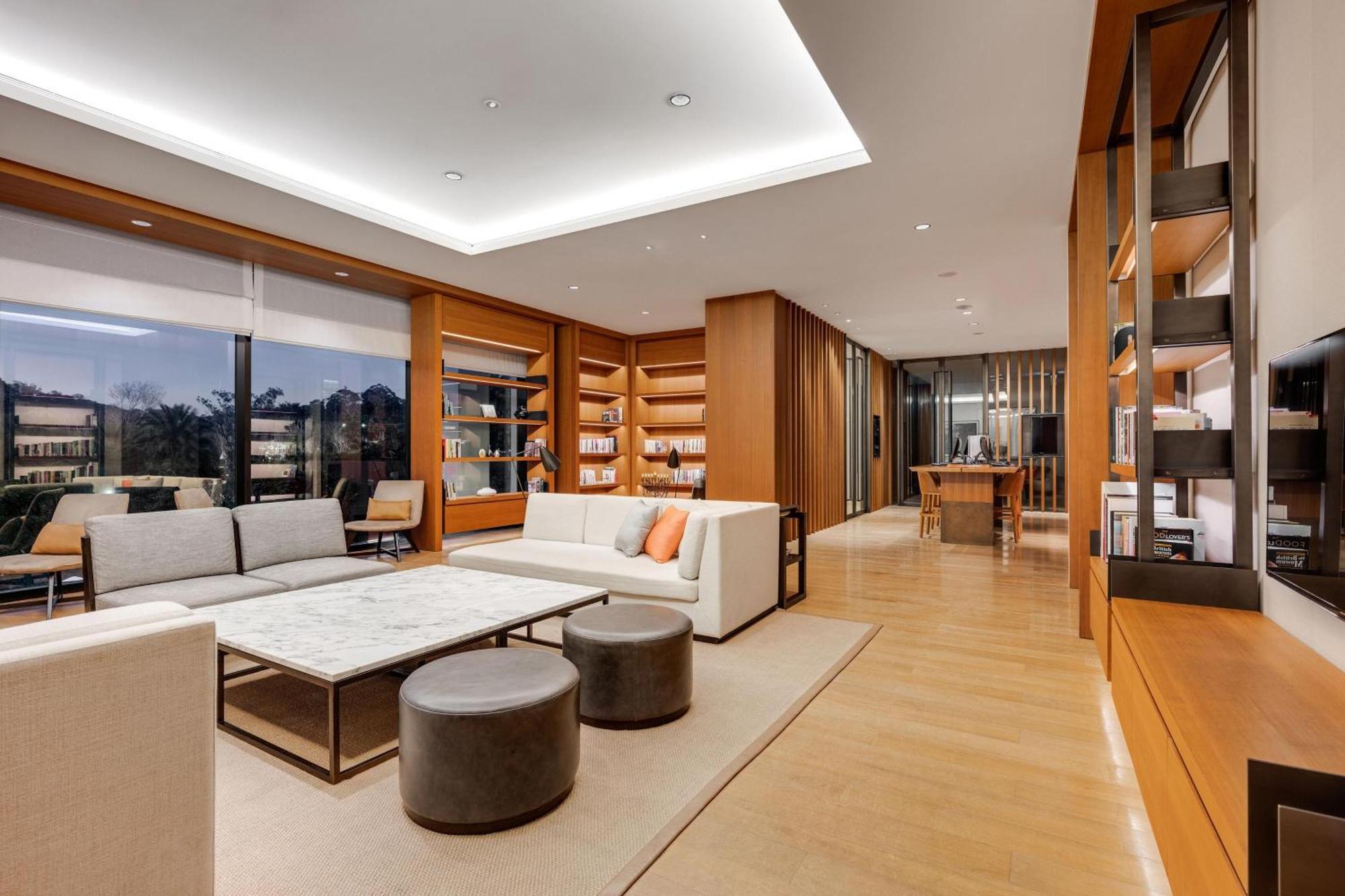 דאשי The Westin Tashee Resort, Taoyuan מראה חיצוני תמונה The interior of the 10,000-square-foot (930 m2) penthouse at One Museum Mile