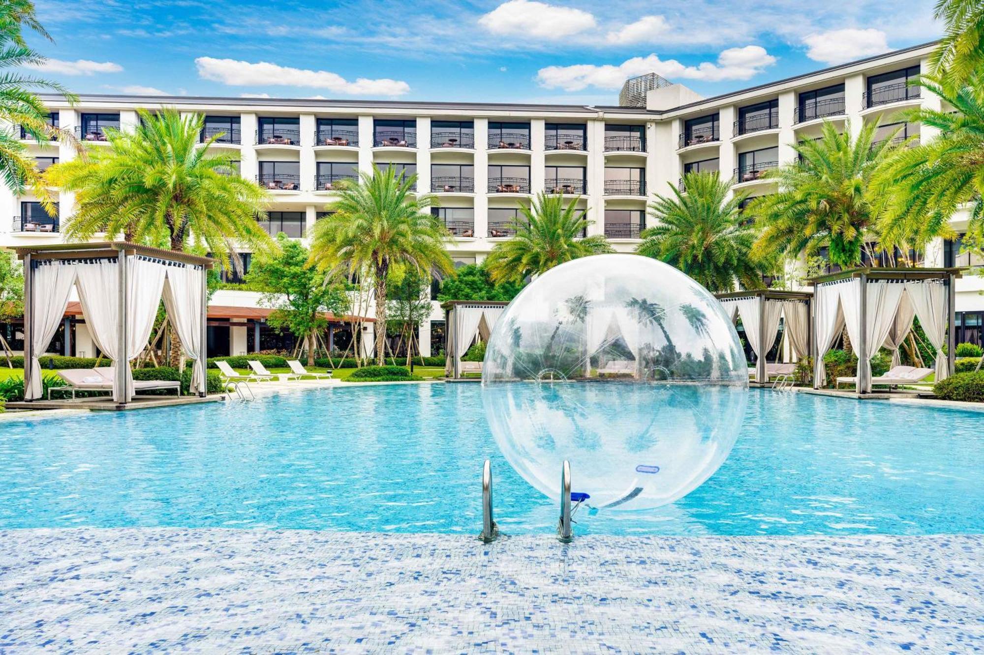 דאשי The Westin Tashee Resort, Taoyuan מראה חיצוני תמונה The pool at the hotel