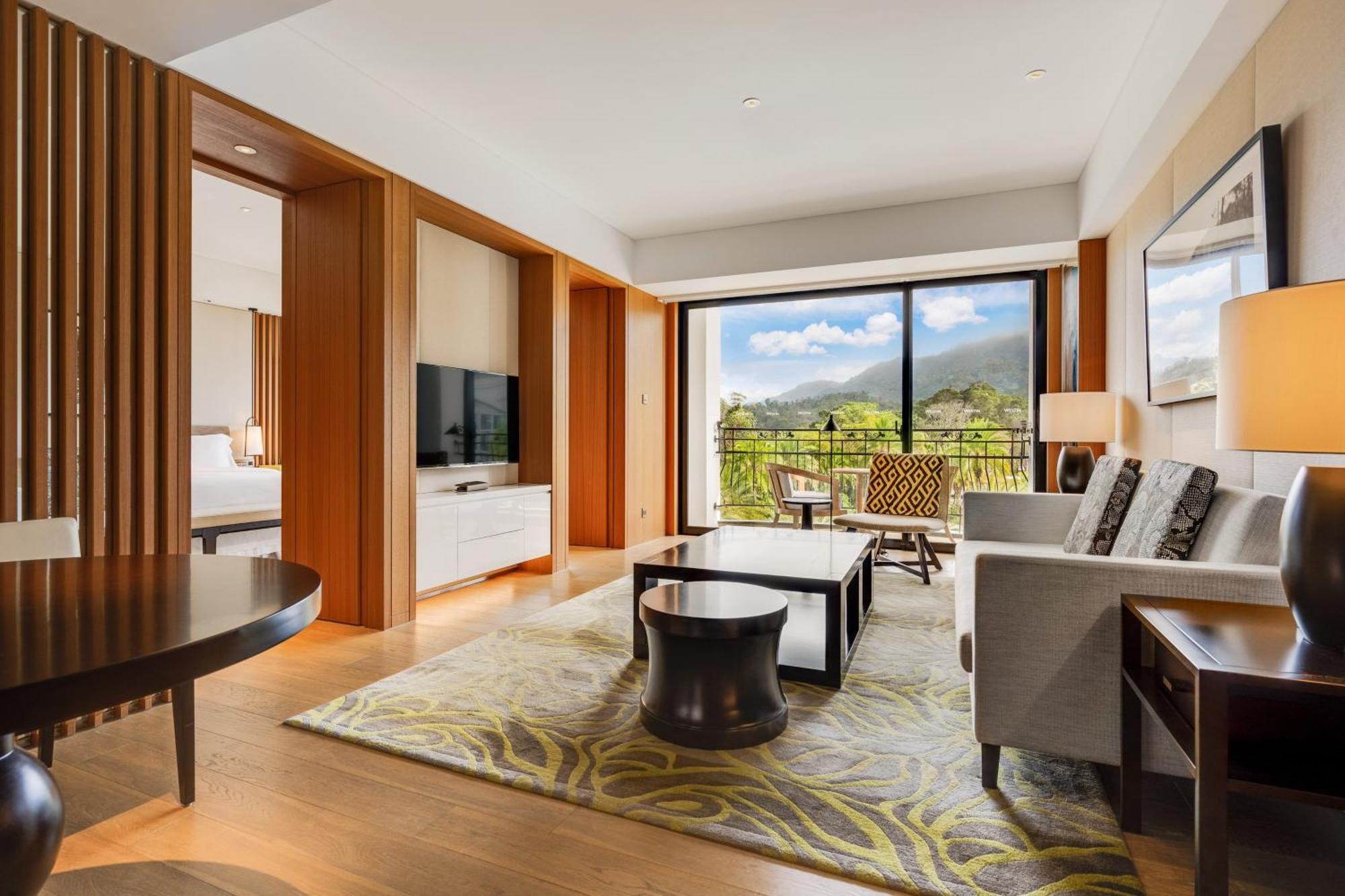 דאשי The Westin Tashee Resort, Taoyuan מראה חיצוני תמונה A suite at The Mira Hong Kong